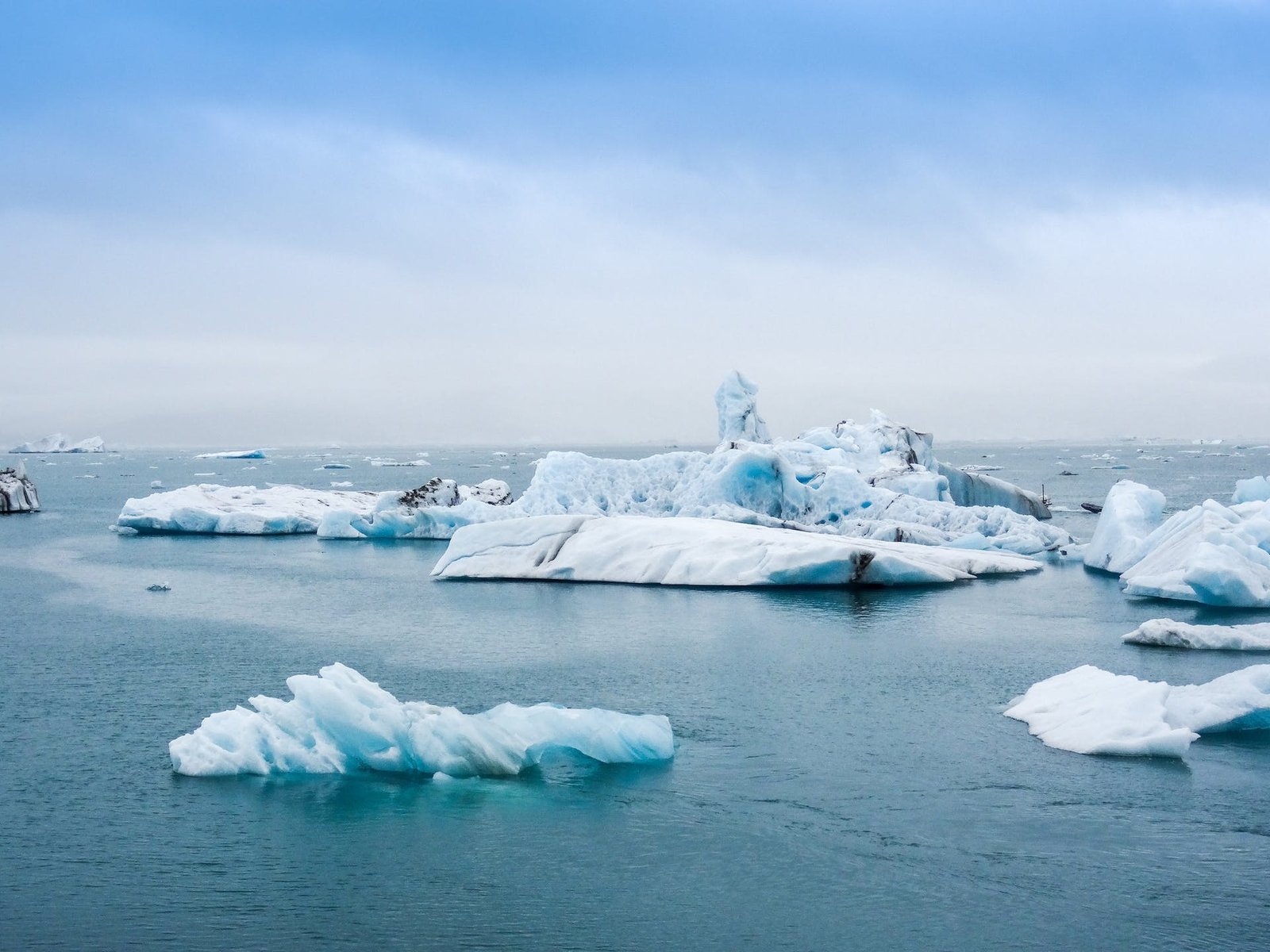 Cambio Climático: Desafíos, Impactos y Soluciones