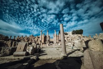 Descubre las 7 Maravillas: Templo de Artemisa en Éfeso