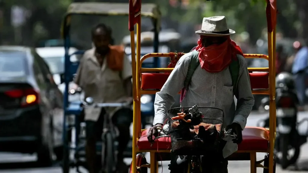 Alertas rojas por calor extremo en India