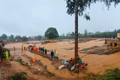 "Lodo y destrucción: La tragedia de Kerala"