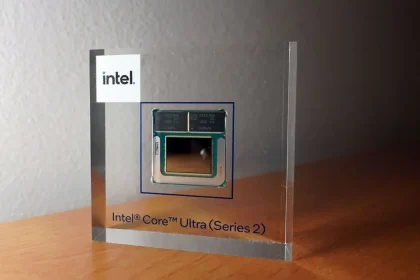 Intel ha dado un paso significativo en la evolución de la tecnología móvil con el lanzamiento de su nueva serie de procesadores Core Ultra 200V