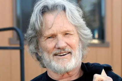 "Kris Kristofferson: Un Viaje por la Vida de un Legendario Cantautor y Actor"