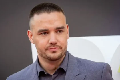 El miércoles pasado, el cantante británico Liam Payne, exintegrante de la famosa banda juvenil One Direction, perdió la vida en Buenos Aires, Argentina. El músico, de tan solo 31 años, cayó desde el tercer piso del Hotel CasaSur, en el popular barrio de Palermo.