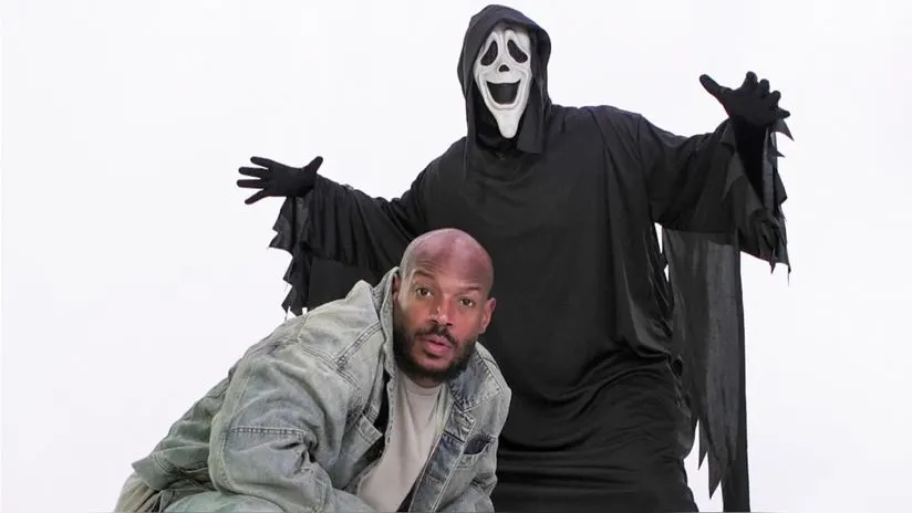 Después de casi dos décadas fuera de la gran pantalla, la aclamada franquicia de comedia y terror Scary Movie regresará a manos de sus creadores originales, los hermanos Wayans. Marlon Wayans, conocido por su papel de Shorty Meeks en las primeras dos películas