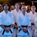 El fenómeno global Cobra Kai, la secuela de la emblemática saga de Karate Kid, está a punto de llegar a su fin con la segunda parte de su sexta y última temporada, programada para estrenarse el 15 de noviembre de 2024 en Netflix.