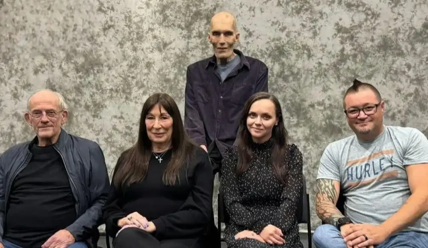 El Reencuentro Épico: La Familia Addams en la Comic Con de Los Ángeles