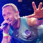 Chris Martin y la caída en Melbourne que casi se vuelve viral: Los accidentes en el escenario no son exclusivos de Coldplay