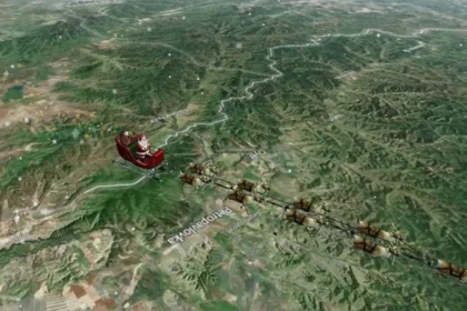 La Navidad 2024 trae consigo la magia de siempre, pero con un toque moderno: la posibilidad de seguir en vivo el recorrido de Papá Noel a través de herramientas tecnológicas como Google Santa Tracker y NORAD Tracks Santa. Estas plataformas combinan tradición y tecnología, permitiendo a millones de personas en todo el mundo experimentar la magia navideña desde la comodidad de sus hogares.