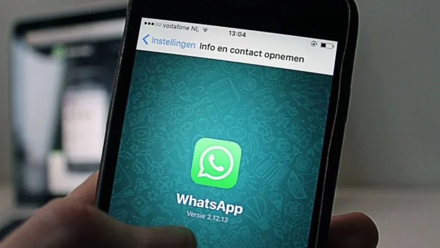 WhatsApp, la aplicación de mensajería más utilizada en el mundo, sigue evolucionando para satisfacer las necesidades de sus usuarios. En esta ocasión, ha lanzado una nueva función que promete mejorar la experiencia de comunicación: los borradores de mensajes. Esta herramienta, aunque sencilla, es tremendamente útil y esperada por muchos. En este artículo, exploraremos en detalle qué es, cómo funciona, sus ventajas y cómo puedes aprovecharla al máximo.