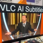 VLC, el icónico reproductor multimedia de código abierto, ha dado un salto significativo en la tecnología audiovisual al integrar una innovadora función de subtitulado automático basada en inteligencia artificial (IA). Este avance, presentado durante el CES 2025 en Las Vegas, promete transformar la manera en que consumimos contenido multimedia al permitir la generación de subtítulos en tiempo real sin necesidad de una conexión a internet.