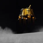 El avance en la exploración espacial ha alcanzado un nuevo hito con la misión del módulo de alunizaje Blue Ghost, desarrollado por Firefly Aerospace. Este innovador vehículo ha compartido espectaculares imágenes de la Luna, en particular de su lado lejano, un territorio que hasta ahora ha sido poco explorado por la humanidad. Su llegada a la órbita lunar el 13 de febrero marca un paso más en el esfuerzo por establecer una presencia humana sostenible en nuestro satélite natural.