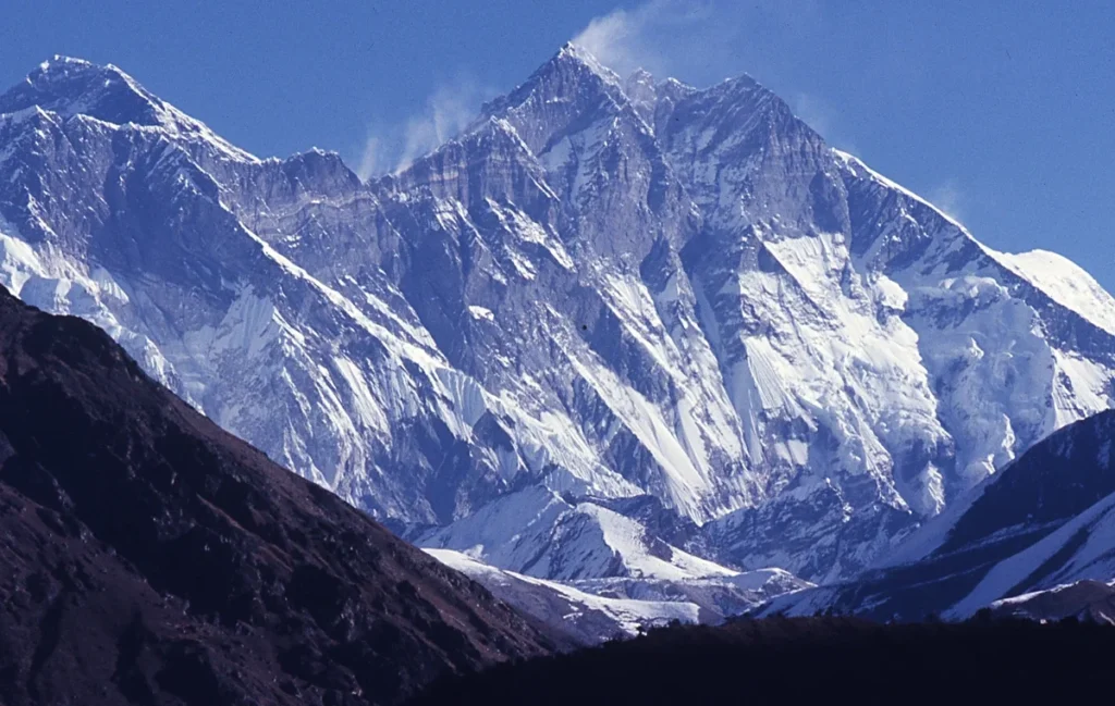 "Lhotse, el hermano menor del Everest"/ EFE