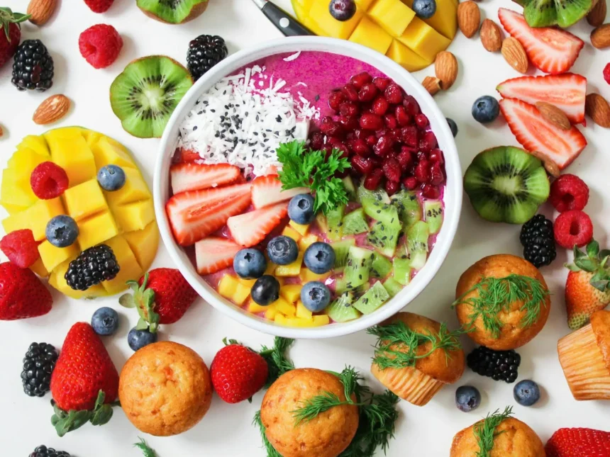 ¡Revitaliza tu vida! Deberías incluir en tu dieta estos 10 alimentos más saludables para un bienestar total