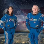 Después de una prolongada odisea en el espacio, Butch Wilmore y Sunita Williams, conocidos en los últimos meses como los "astronautas varados de la NASA", finalmente han iniciado su esperado regreso a la Tierra. Este evento, que se concretará hoy a las 21.57 horas GMT (18.57 en Argentina, 15.57 en México y 14.57 en Colombia), marca el fin de una misión que originalmente estaba planeada para durar ocho días pero que, debido a fallos técnicos, se extendió por más de nueve meses.