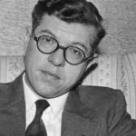 Fred Hoyle El Rebelde que Bautizó el Big Bang y Descubrió que ¡Somos Polvo de Estrellas!, conoce su postura en este 2025
