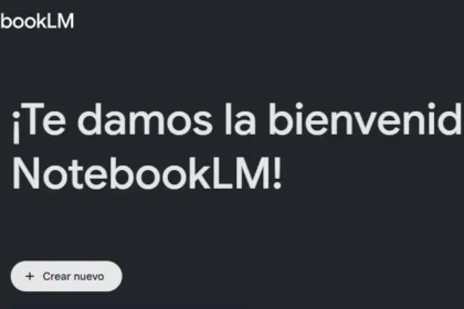 En un mundo donde la información fluye constantemente, Google ha dado un paso audaz para revolucionar la forma en que interactuamos con nuestros documentos. Desde su lanzamiento en el verano de 2023, NotebookLM se ha destacado como una herramienta de toma de notas impulsada por inteligencia artificial (IA). Sin embargo, su nueva función, Audio Overview, disponible ahora en español y más de 50 idiomas, lleva esta experiencia a otro nivel al convertir textos en podcasts generados por IA con un solo clic. En este artículo, exploraremos qué es Audio Overview, cómo funciona, cómo usarlo y qué significa para el futuro del aprendizaje y los podcasts.