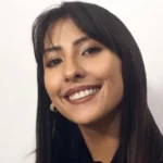 La vejez femenina ha sido tradicionalmente asociada con la sabiduría y el recato, pero esta percepción está cambiando. Lejos de ser una etapa de declive, la vejez puede ser un momento de plenitud, donde la belleza, la elegancia y la sensualidad se manifiestan de maneras únicas y poderosas.