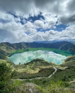 Las Lagunas Más Bellas del Mundo: Un Viaje por las Joyas Naturales del Planeta 2 Las Lagunas Más Bellas del Mundo: Un Viaje por las Joyas Naturales del Planeta