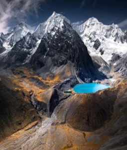 Las Lagunas Más Bellas del Mundo: Un Viaje por las Joyas Naturales del Planeta 3 Las Lagunas Más Bellas del Mundo: Un Viaje por las Joyas Naturales del Planeta