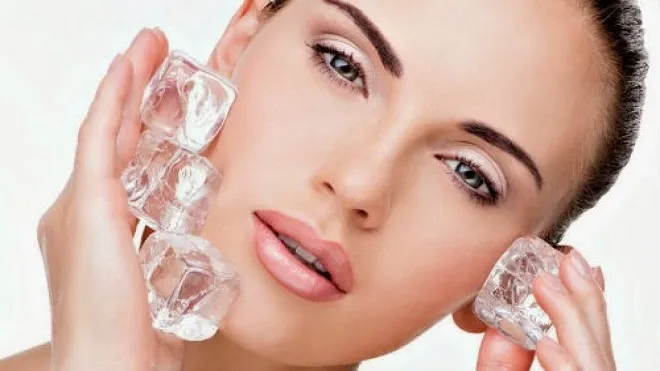 Top 10 Beneficios Sorprendentes de Aplicar Hielo en tu Cara Cada Mañana