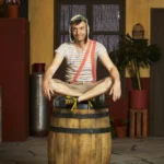 “Chespirito: Sin querer queriendo” – La serie que nos vuelve a robar una carcajada (y alguna lágrima)