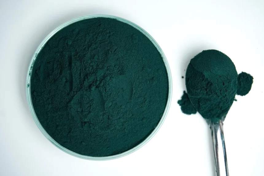 Espirulina: Qué es, Para Qué Sirve y Todos sus Beneficios para la Salud