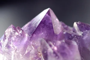 Guía Completa sobre Piedras Curativas: Energía, Propiedades y Uso